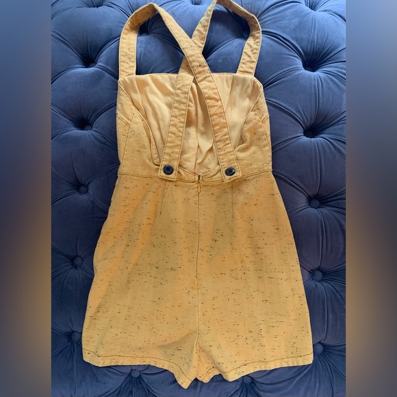Urban Outfitters Hannah Cotton Cross-Back Romper - Picture 2 of 4
